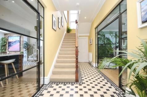 Westbourne Park Road, Alum Chine, BH4 3 bed house for sale