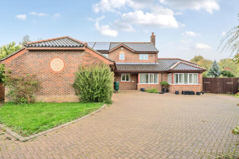 Rembrandt Way, Bury St. Edmunds IP33 4 bed detached house for sale