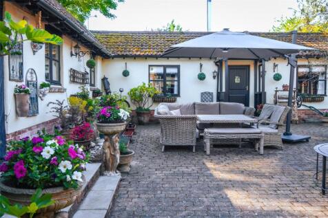Bloxworth, Wareham 4 bed detached house for sale