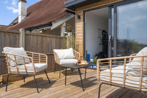 Bere Regis, Dorset 2 bed terraced house for sale