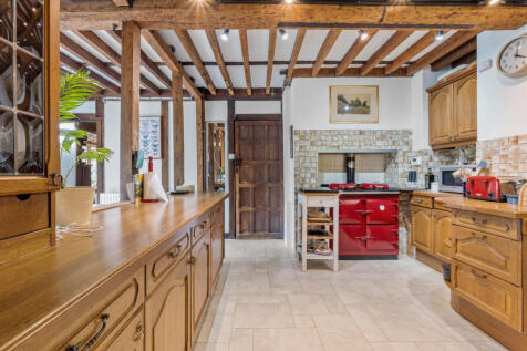 Wareham, Dorset 4 bed detached house for sale