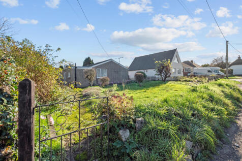 3 bedroom bungalow for sale