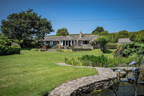 Church Knowle, Wareham, Dorset 4 bed bungalow for sale