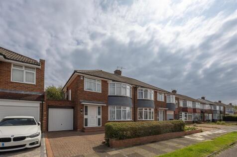 Montagu Avenue, Gosforth, Newcastle... 3 bed semi