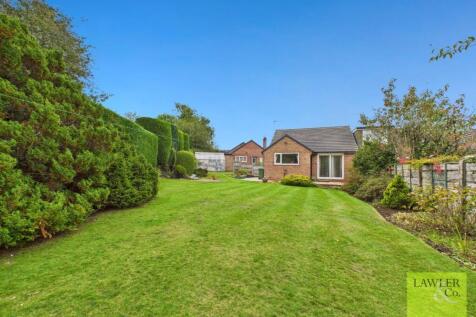 2 bedroom semi-detached bungalow for sale