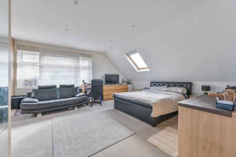 Kenton Road, Harrow, HA1 6 bed detached house for sale