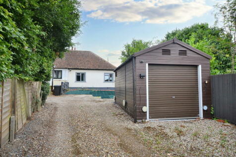 3 bedroom semi-detached bungalow for sale