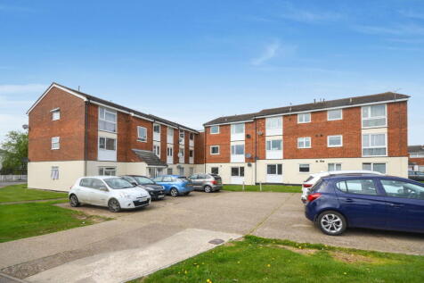 Clay Pit Piece, Saffron Walden 1 bed flat for sale