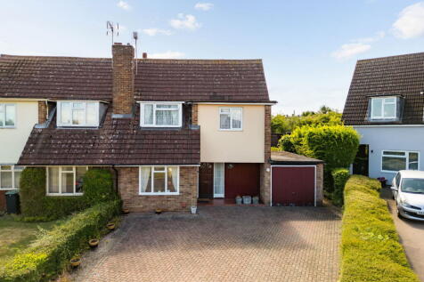 Beeches Close, Saffron Walden 3 bed semi