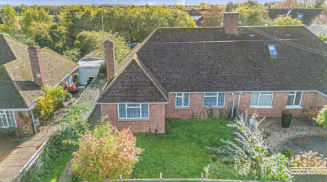 Home Close, Wootton, OX13 3 bed detached bungalow for sale