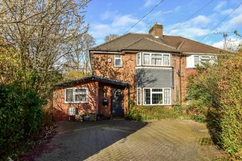 3 bedroom semi-detached house for sale