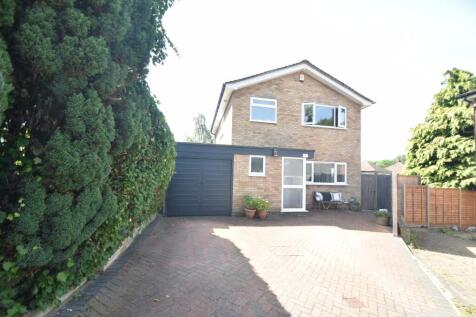Clayton Walk, Little Chalfont... 3 bed link detached house for sale