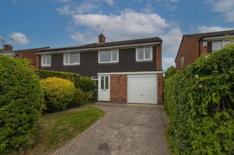 Grosvenor Avenue, Hartford... 3 bed semi