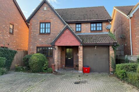 Oxborrow Close, Kirby Cross... 4 bed detached house for sale