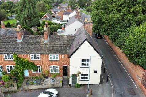 2 bedroom end of terrace house for sale