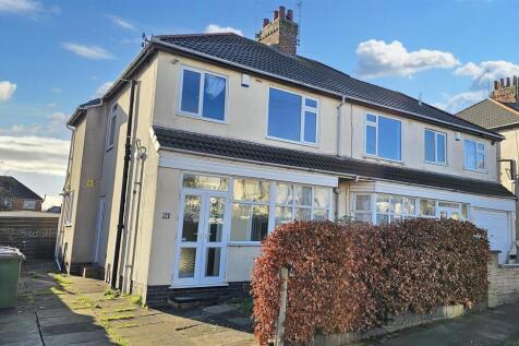 The Crossway, Braunstone Town 3 bed semi