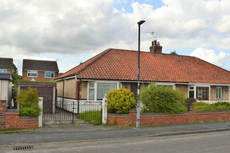 2 bedroom semi-detached bungalow for sale