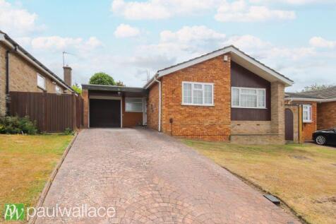 2 bedroom detached bungalow for sale