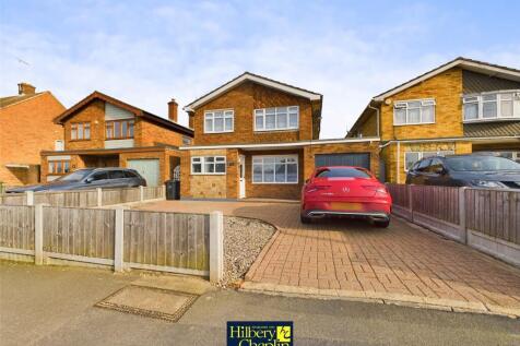 Tavistock Road, Basildon, Essex, SS15 4 bed detached house for sale