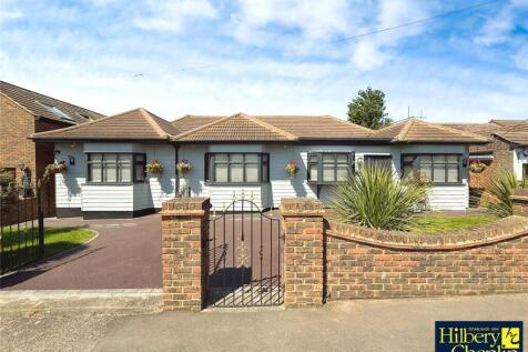 4 bedroom bungalow for sale