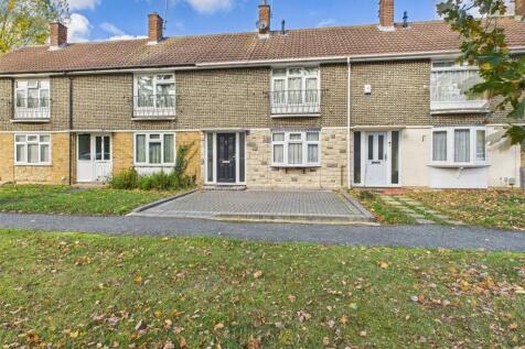 Long Riding, Basildon, Essex, SS14 2 bed terraced house for sale