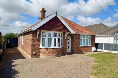 3 bedroom detached bungalow for sale