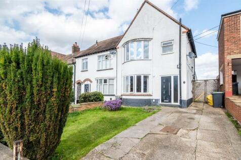 Wharf Road, Higham Ferrers 3 bed end of terrace house for sale