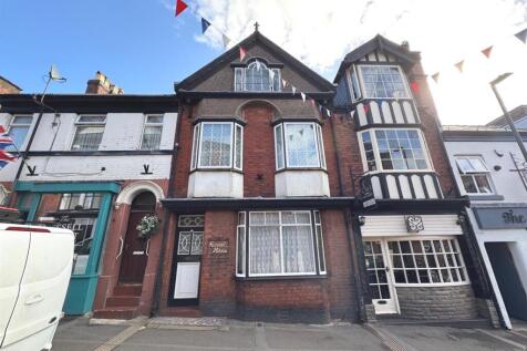 Russell Street, Leek 4 bed townhouse for sale