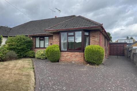 2 bedroom semi-detached bungalow for sale