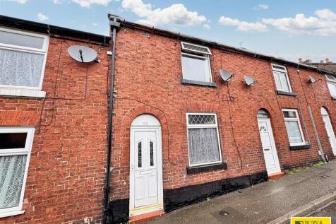 105 Ball Haye GreenLeekStaffordshire 2 bed terraced house for sale