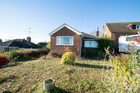 2 bedroom detached bungalow for sale