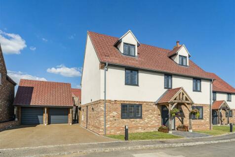 5 bedroom detached house for sale