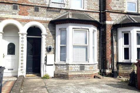 5 bedroom terraced house for sale
