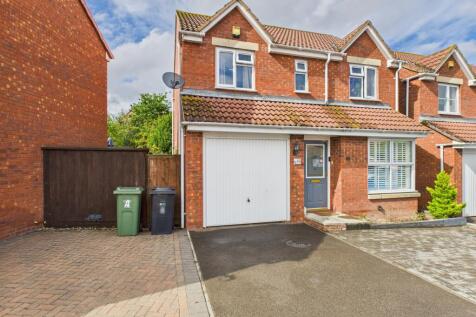4 bedroom detached house for sale