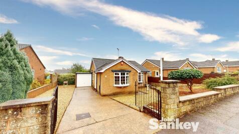 2 bedroom detached bungalow for sale