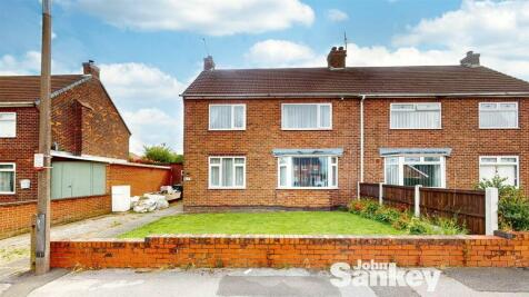 3 bedroom semi-detached house for sale