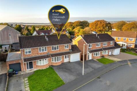 Merrythorn Road, Fremington, Barnstaple 3 bed semi