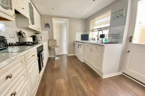 Canon Road, Bromley BR1 3 bed terraced house for sale