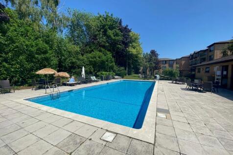 Widmore Road, Bromley BR1 1 bed flat for sale