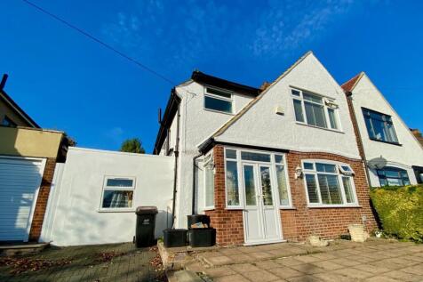 3 bedroom semi-detached house for sale