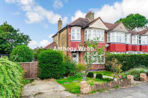 Ash Grove, Palmers Green N13 3 bed end of terrace house for sale
