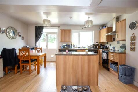 Muller Road, Horfield, Bristol, BS7 3 bed end of terrace house for sale