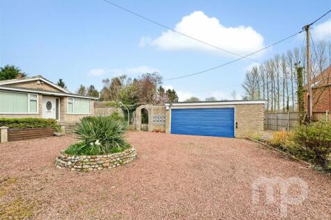 3 bedroom detached bungalow for sale