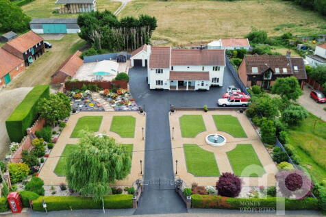6 bedroom detached house for sale