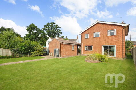 3 bedroom detached house for sale