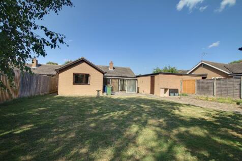 Abbeyfields, Ramsey 3 bed detached bungalow for sale