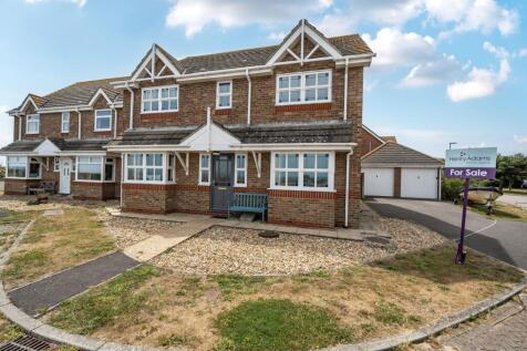 Barnes Close, Selsey, PO20 4 bed detached house for sale