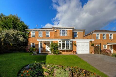 5 bedroom detached house for sale