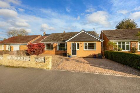 3 bedroom detached bungalow for sale