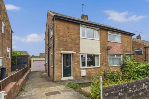 Tadcaster Road, Woodseats, Sheffield 3 bed semi